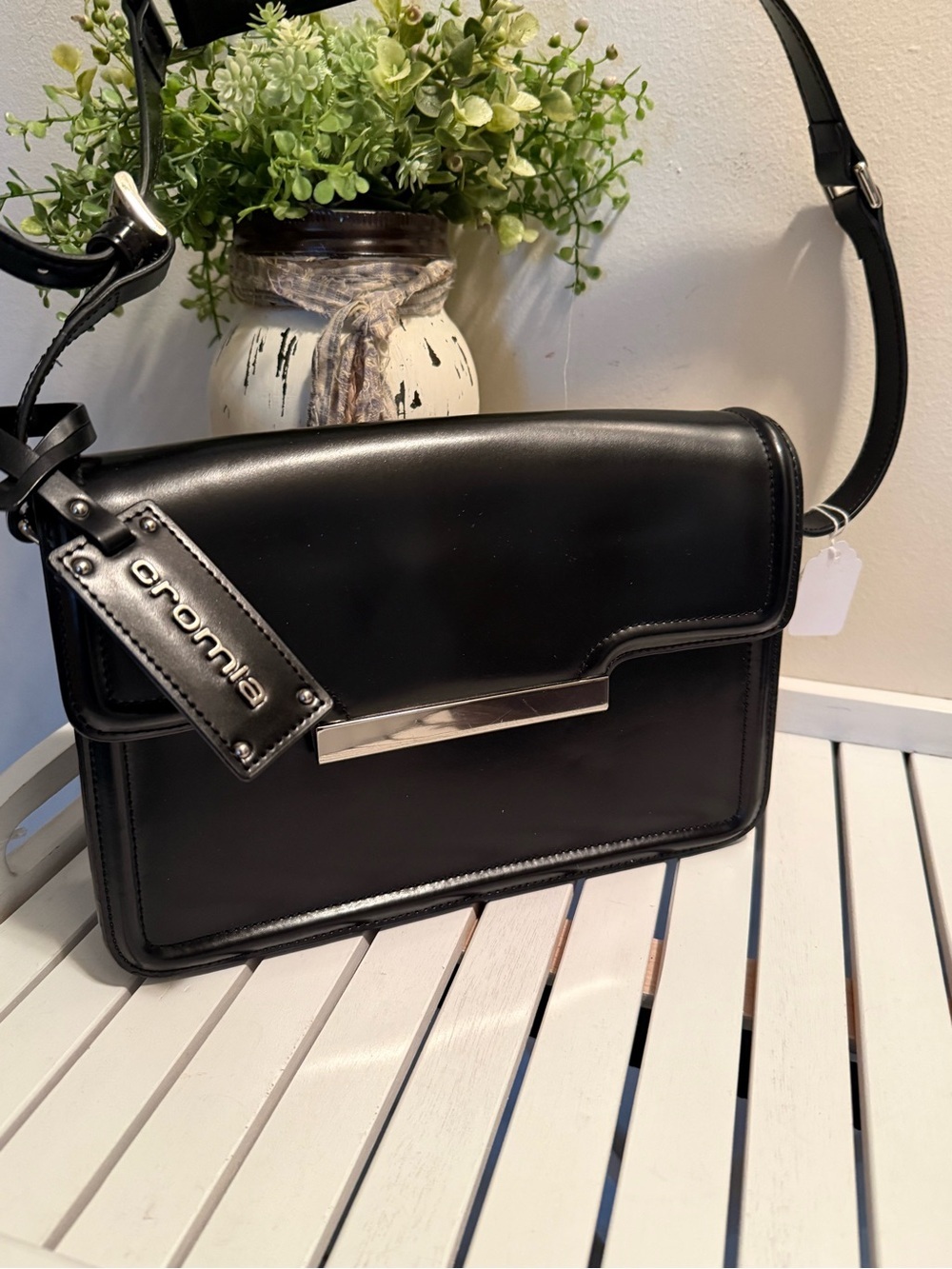 Cromia Black Italian Leather Structured Shoulder Bag made in Italy EUC - Picture 8 of 8